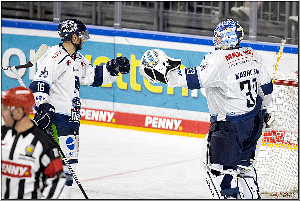 PENNY DEL;  Koelner Haie - Straubing Tigers; Koeln, 15.10.2021